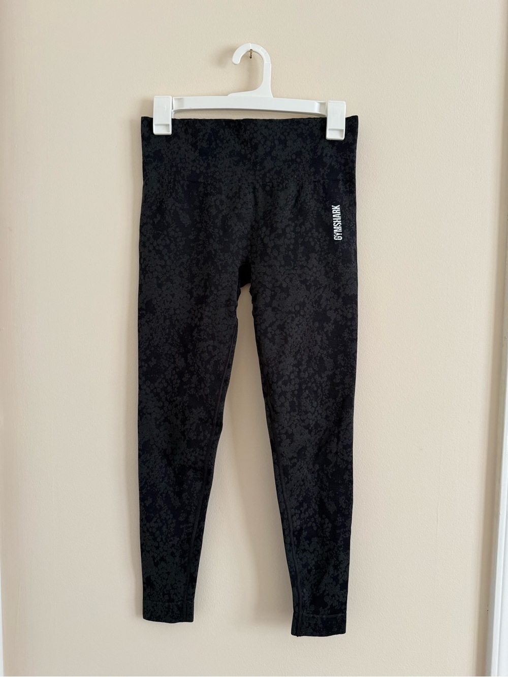Gymshark Black Adapt Seamless Leggings Women’s Small to Medium fit